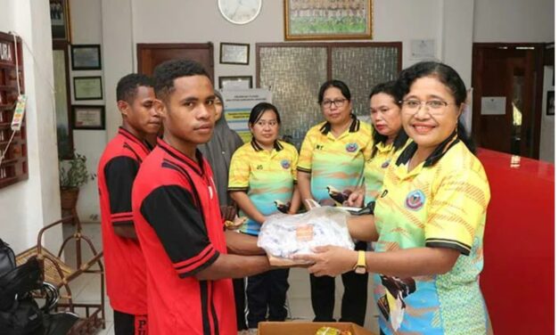 SMA YPPDK Gabungan Bantu Tiga Siswa Terdampak Kebakaran Kompleks Palopo